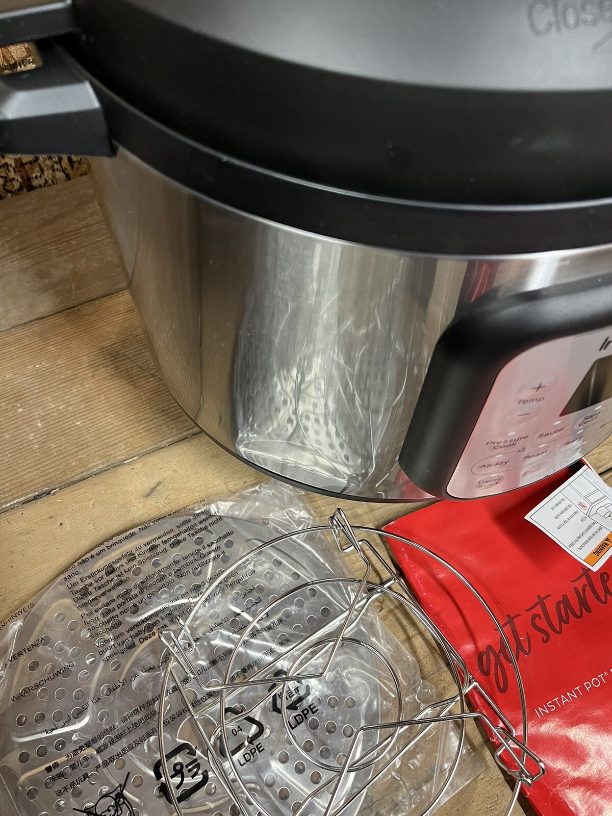 Instant Pot Air Fryer + EPC Combo 8QT Electronic Pressure Cooker UNUSED