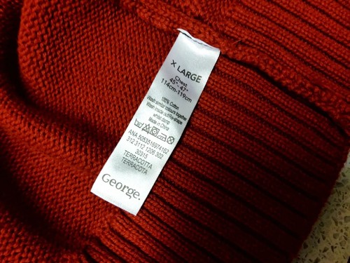 MANS TURTLE NECK JUMPER BERRY MED SIZE NEW GEORGE. - Picture 7 of 10