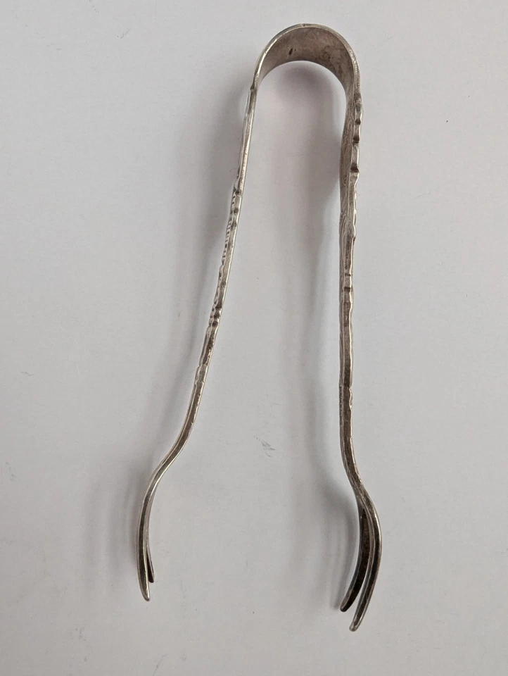 Pinzas de azúcar suecas antiguas plateadas - Art Nouveau figurativa mujer, c. 1900 Foto 3 de 4