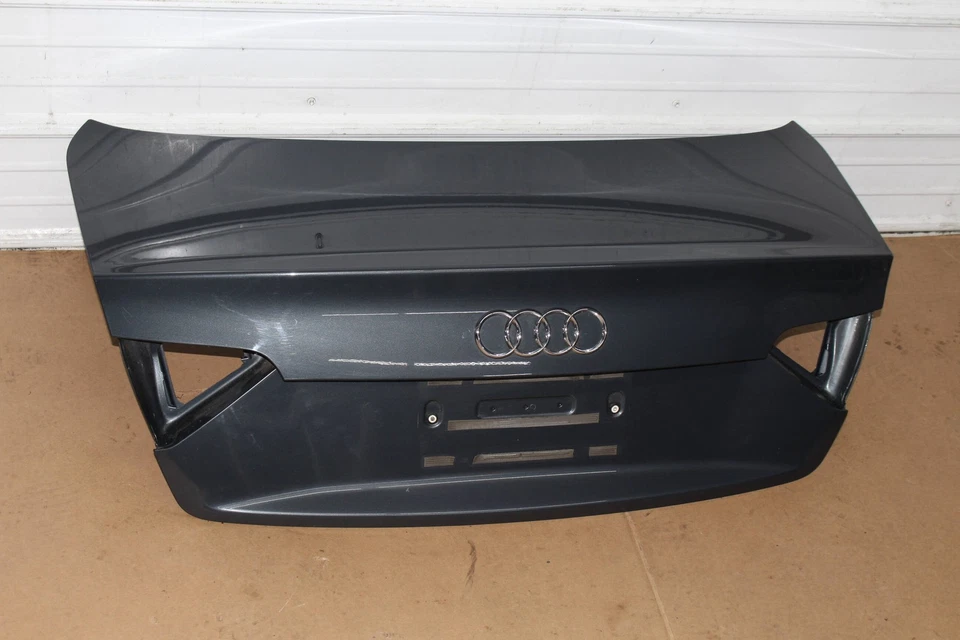 AUDI S5 2008-2016 - maletero / tapa cubierta 8T0827023AJ Foto 2 de 4