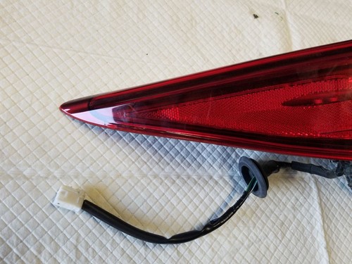 17 18 19 20 21 22 TOYOTA PRIUS PRIME CONDUCTOR LUZ TRASERA IZQUIERDA CUARTO MONTADO OEM - Imagen 5 de 12