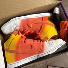 New Nike SB Dunk High Sweet Tooth Candy Corn Size 10 US FN5107-700