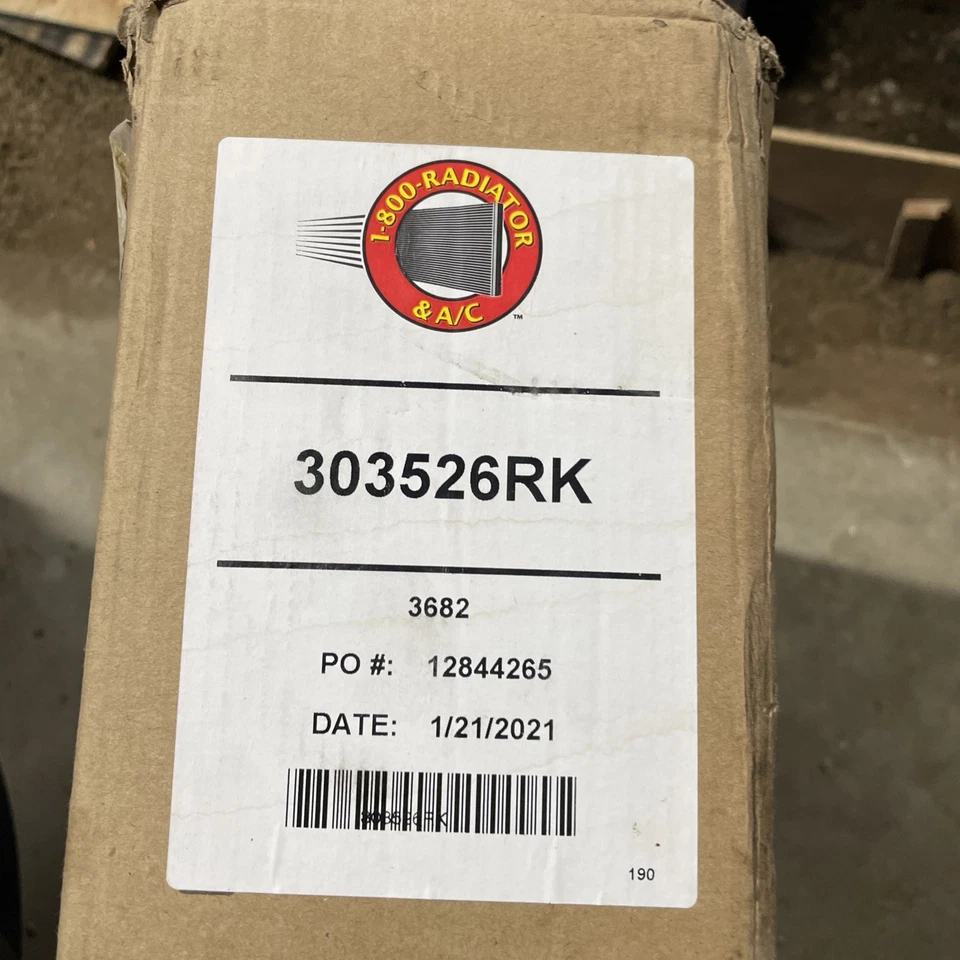 Nuevo condensador de aire acondicionado 3682 para Dodge Grand Caravan Chrysler Town & Country 2008-2010 Foto 2 de 3