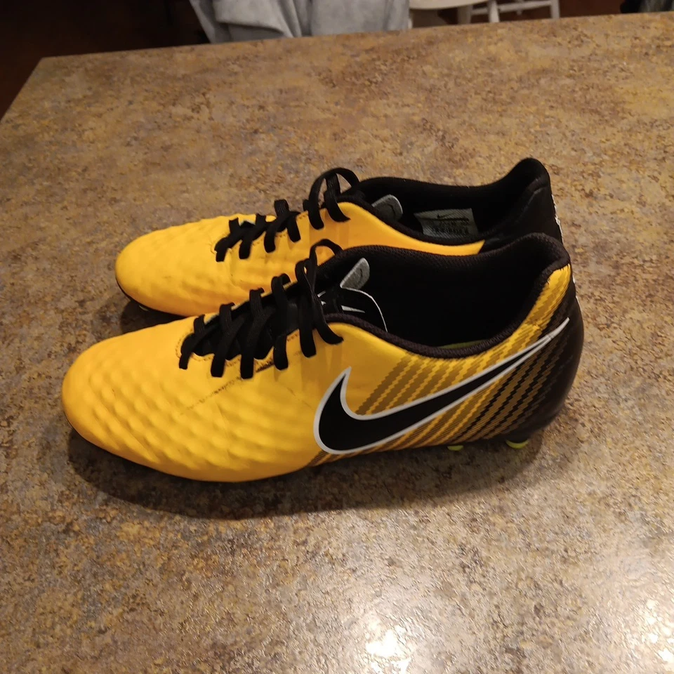 Nike Magista Obra 2 SG Pro ACC US 8.5 Soccer Cleats - Image 3 of 4