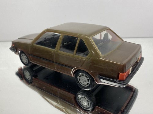 STAHLBERG VOLVO 360 GLE 4-drs - BROWN METALLIC 1:20 - FAIR/GOOD CONDITION - Imagen 5 de 9