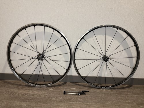Shimano Dura-Ace WH-R9100 C24 Clincher Rim Brake Wheelset