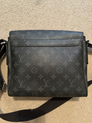 Louis Vuitton District PM Messenger Bag Monogram Eclipse Black - Picture 4 of 6