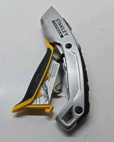 Stanley FatMax Dual Blade Retractable Utility Razor Knife 10-789 Pre-owned - Picture 4 of 4