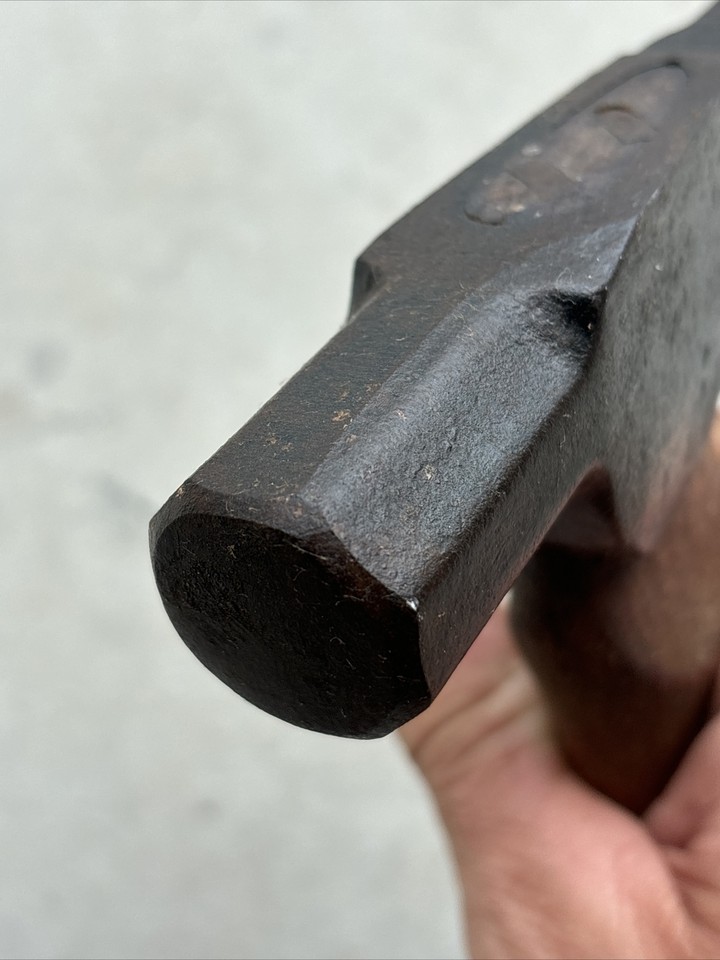 Vintage Stanley H122 Carpenters Hatchet Hammer Octagon / Axe W Handle