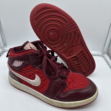 NIKE AIR JORDAN 1 MID SE YOUTH SIZE 2.5Y AV5173-600 PINK RED QUILTED DUNK YEEZY
