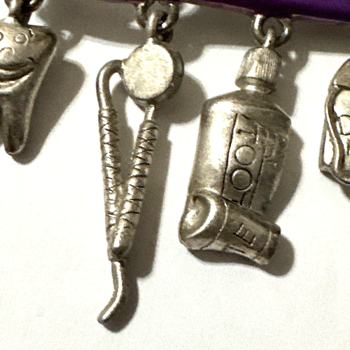 Vintage DANECRAFT Brooch Dentist Dental Hygienist Smile Charm Silver Tone Pin - Picture 4 of 14
