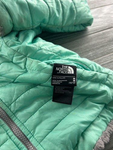 The North Face Girls Sherpa Reversible Puffer Zip Jacket Green Gray Fuzzy 10/12 - Picture 10 of 10