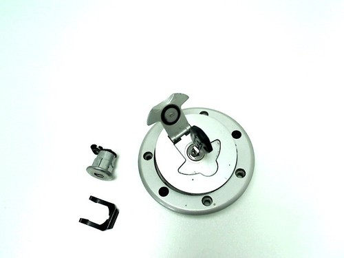 Tapa combustible KTM DUKE 125 2019 usado 190755 - Imagen 2 de 7