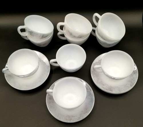 Vintage Federal Glass 10 Teacups & 5 Saucers Translucent Glass w/ Black Thread - Picture 3 of 6