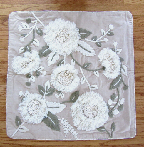 Dreidimensionale bestickte Blumendesign Kissenbezug ~ 24"" x 24"" Neu - Bild 8 von 11