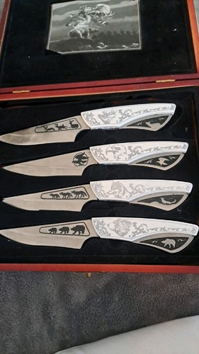 Collection of 4 Vintage Chinese Wildlife Animal Hunting Knives With Wooden Case - Picture 5 of 13