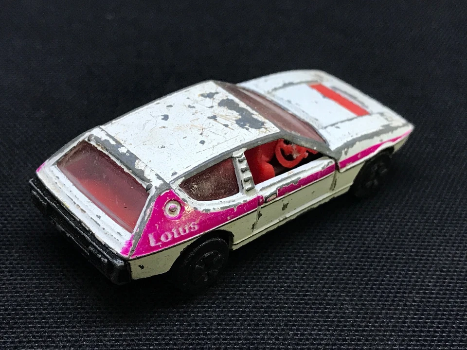 Colecionável PlayArt Lotus Elite fundido - Imagem 4 de 4