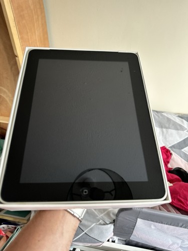 Apple iPad 1st Gen. 64GB, Wi-Fi + Cellular (Unlocked), 9.7in - Silver Boxed - Picture 3 of 24
