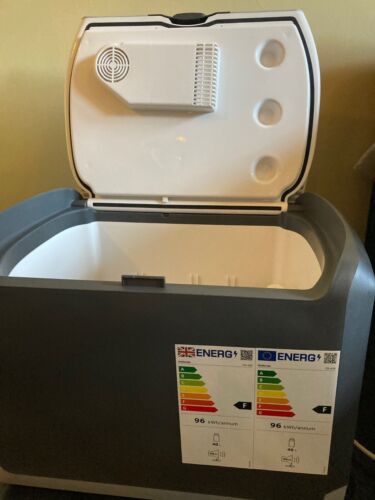 40l electric cool box Halfords - great for camping, festivals - - Picture 5 of 7