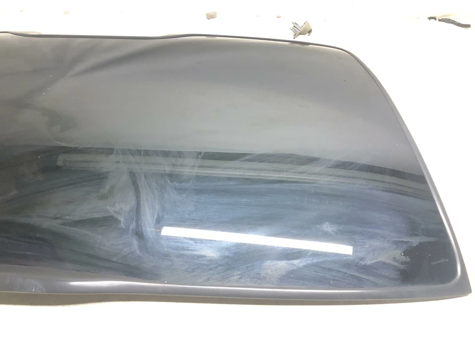 Conjunto de vidrio elevador de ventana trasera Chevrolet Suburban 01-06 probado por fabricante original Foto 3 de 4