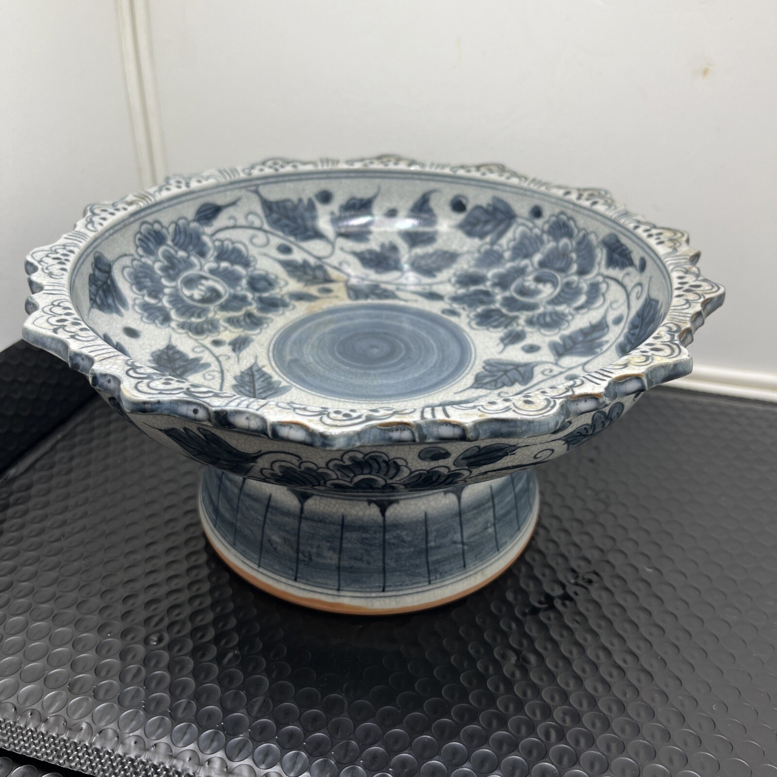 Picture 1 of 8
