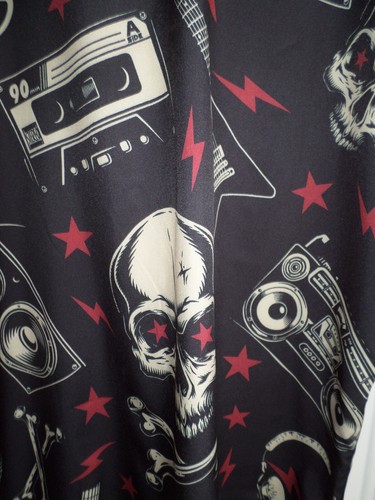 Herren Grafik Shirt 2XL Totenkopf Musik Radio Schallplatte Gitarre eine Tasche Kurzarm - Bild 6 von 7