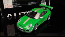 1  18 AUTOart  Porsche 911 gt3 rs green 78149 collection Collectible