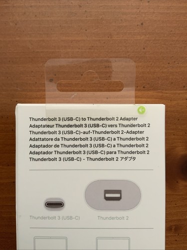 New Sealed Apple Thunderbolt 3 (USB-C) to Thunderbolt 1 / 2 Adapter Model A1790 - Photo 3/4