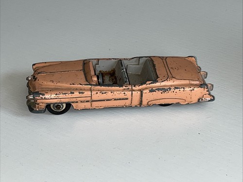 Dinky Triumph Spitfire 114 Gold + Driver Cadillac Eldorado 131 Vintage Diecast - Bild 15 von 22