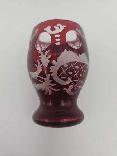 Set Of 4 Czech Bohemian Ruby Red Cut To Clear Shot Glasses - Picture 16 of 22