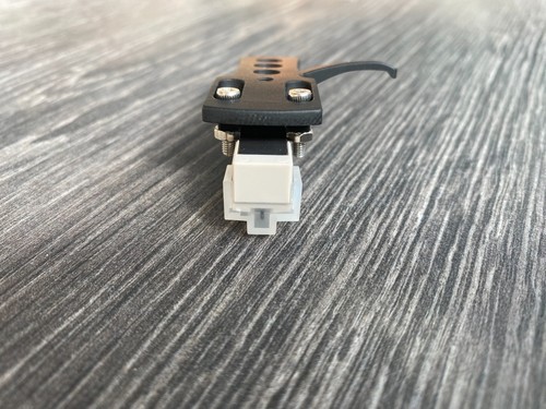 Black Headshell With AT3600L Cartridge & Replacement Stylus + FREE GIFTS - Picture 4 of 6