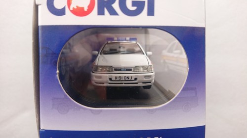 Corgi Vanguard VA10014 Ford Sierra Sapphire RS Cosworth Sussex Police Ltd Edit. - Picture 3 of 6