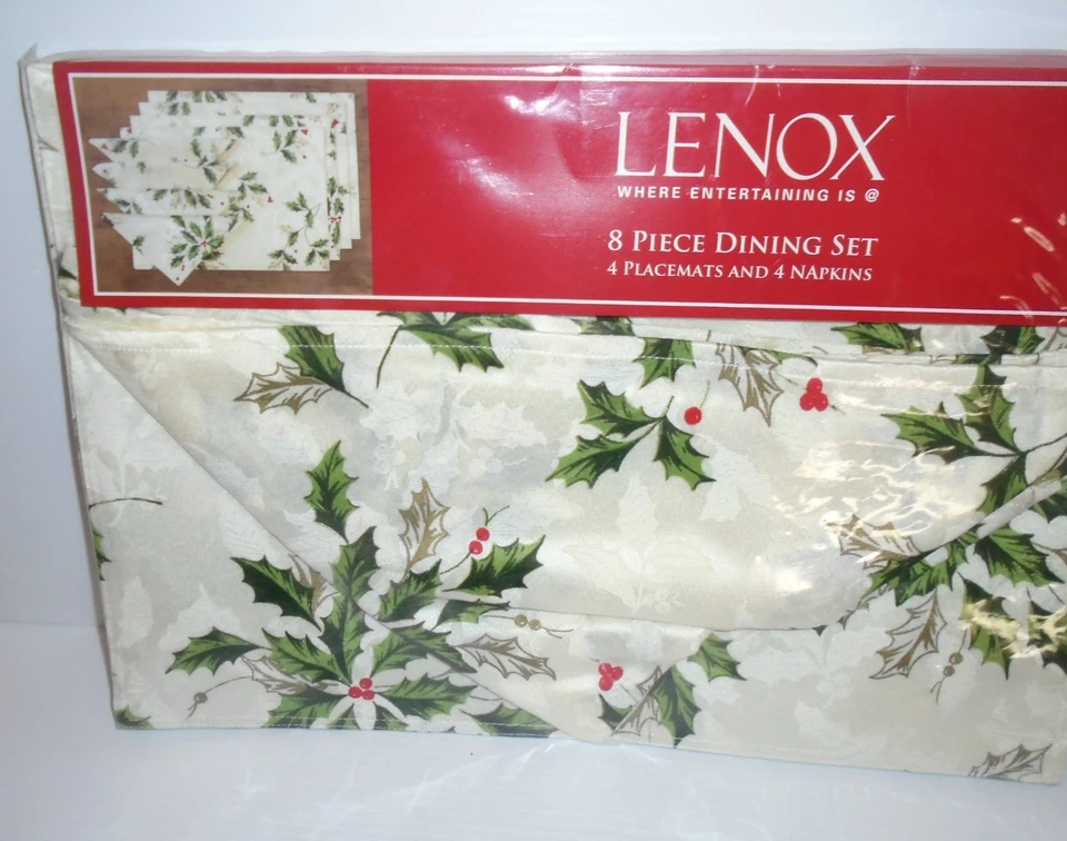 LENOX Holly Cloth 8-Piece Dining Set 4 Placemats & 4 Napkins - Image 2 of 4