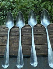 Norpro Stainless Steel Grapefruit Spoons Lot Of 4 Made in Japan