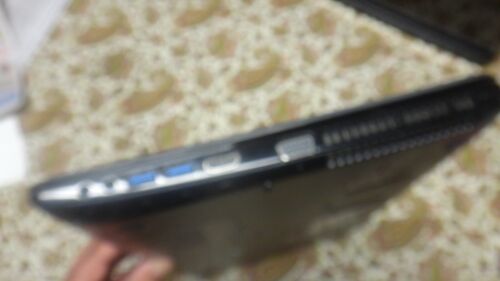 Toshiba satellite S55-A, I7, 15.6", 16GB, 1TB SSD, windows 10, nice laptop - Picture 8 of 9