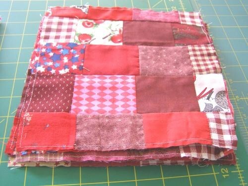 80 Scrappy red and white quilt blocks, cotton #1100 - Picture 5 of 8