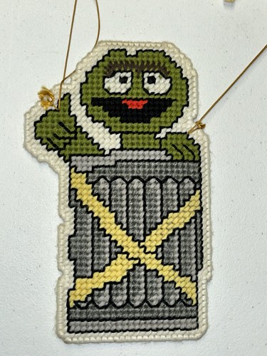 Vintage Sesame Street Baby Crib Mobile Yard Crochet Needlepoint Bert @ Ernie - Picture 14 of 15