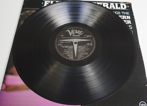 Ella Fitzgerald Sings The Jerome Kern & Johnny Mercer Songbooks 1984 UK - Verve - Picture 8 of 10
