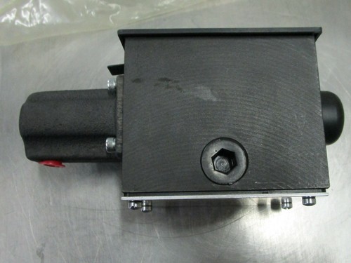 Parker Air Piloted Hydraulic Control Valve D3A48V 20 5000psi New Surplus (O11)) - Picture 7 of 9