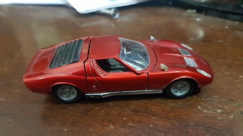 POLITOYS M 552 1/43 LAMBORGHINI MIURA P400 ROSSO METALLIZZATO VINTAGE - Foto 6 di 8