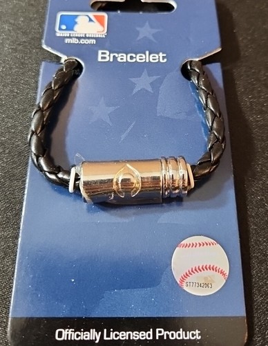 MLB Baseball Cincinnati Reds Team Jewelry Magnetic Bracelet New - Picture 4 of 4