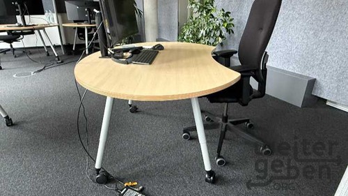 Bürotisch : Markenhersteller Steelcase Made in Germany Schreibtisch rollbar - Bild 2 von 3