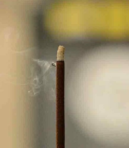 Sandalwood Scented Incense Sticks 11 in Pack Extra Long Burn Time Intense Aroma - Picture 4 of 7