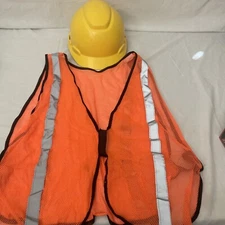 3M Front Brim Hard Hat w/ 4 Point Ratchet Suspension Adjustment Class