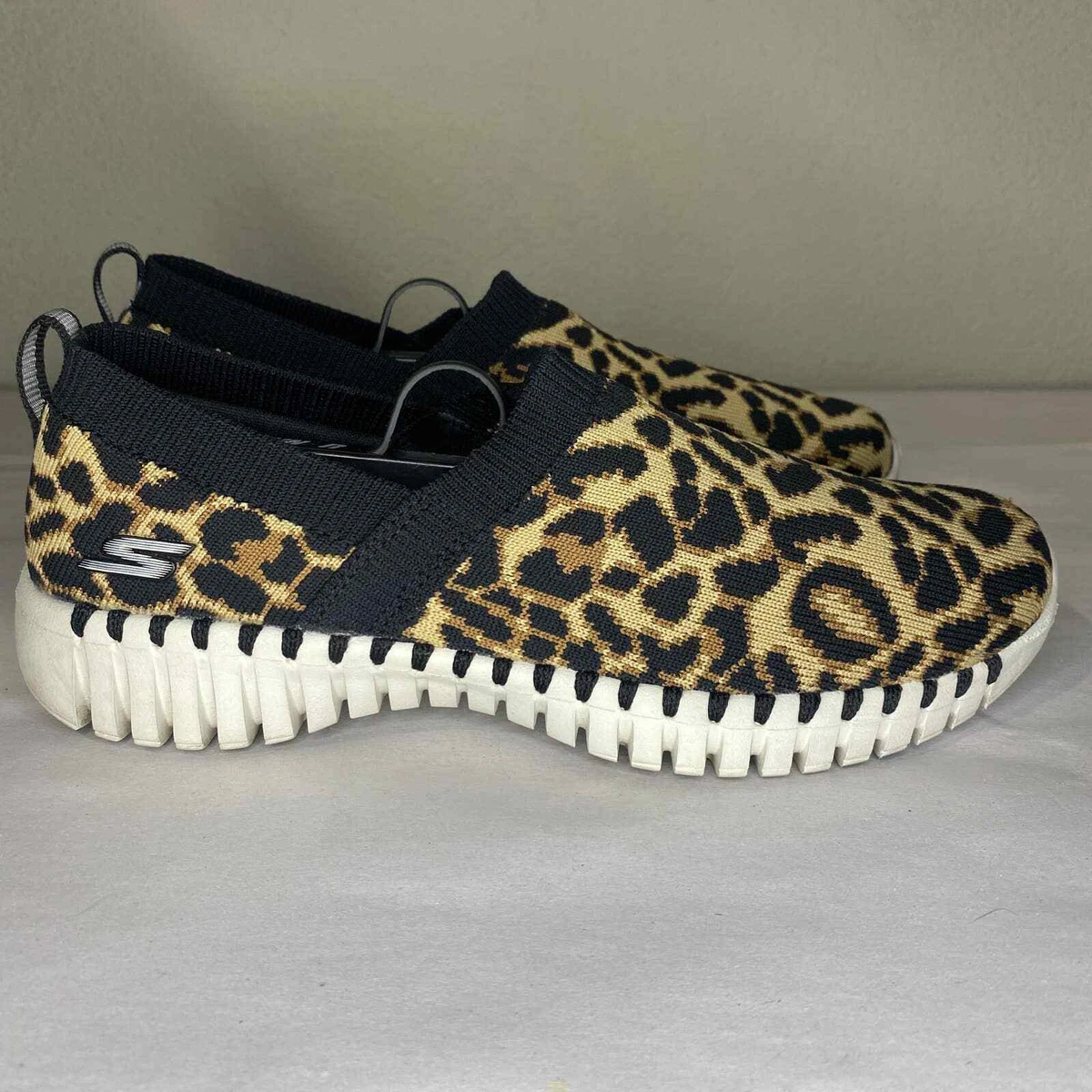 Skechers go sale walk smart safari