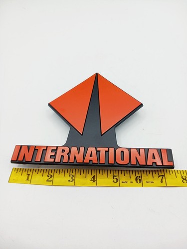 1990-1999 International Hood Emblem Fits 4200, 4700, 4900, 8100 # 1652253C1 OEM - Picture 4 of 5