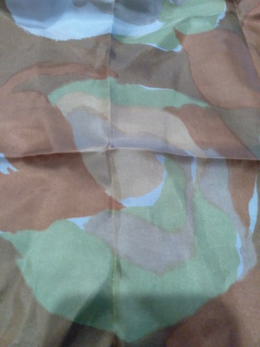 Vintage Robinson Golluber Yellow Rayon /Silk Scarf. 26x26 inch - Picture 5 of 6