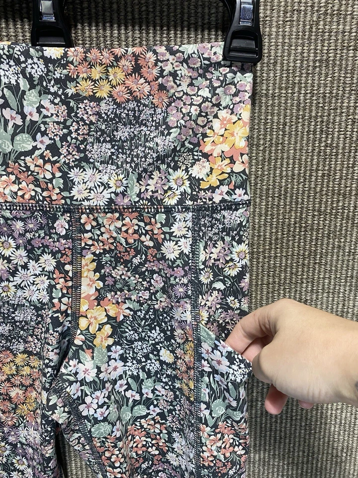 American Eagle Women’s Leggings Floral The Everything Pocket Extra Small Flowers Foto 3 de 4