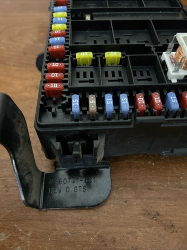 OEM 05-07 Ford F250 F350 Fuse Relay Box 5C3T-14A067-AD - Picture 9 of 9