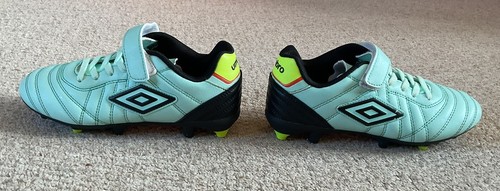 Umbro Speciali Liga Junior Firm Ground Football Boots Eggshell Blue. Size 2. VGC - Picture 5 of 8